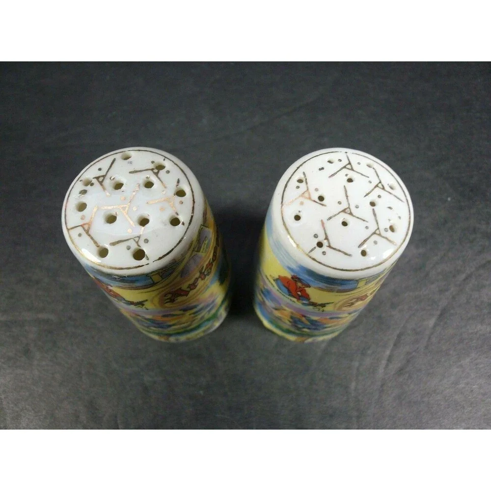 Set of Vintage ARIZONA Salt & Pepper Shakers